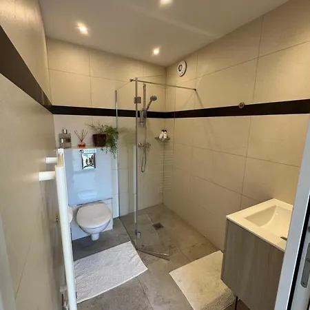 Elimia Piscine Privee & Chauffee *