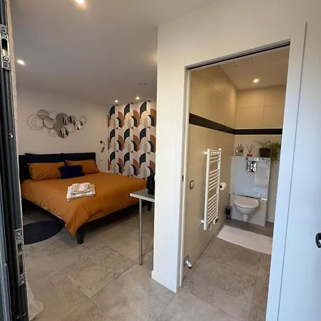 Elimia Piscine Privee & Chauffee