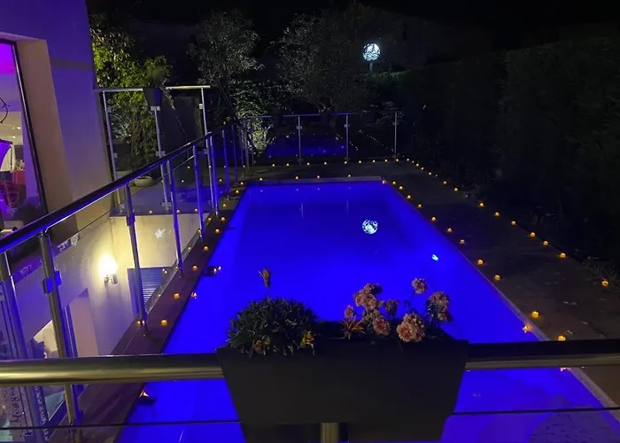 Ubytování v soukromí Elimia Piscine Privee & Chauffee *