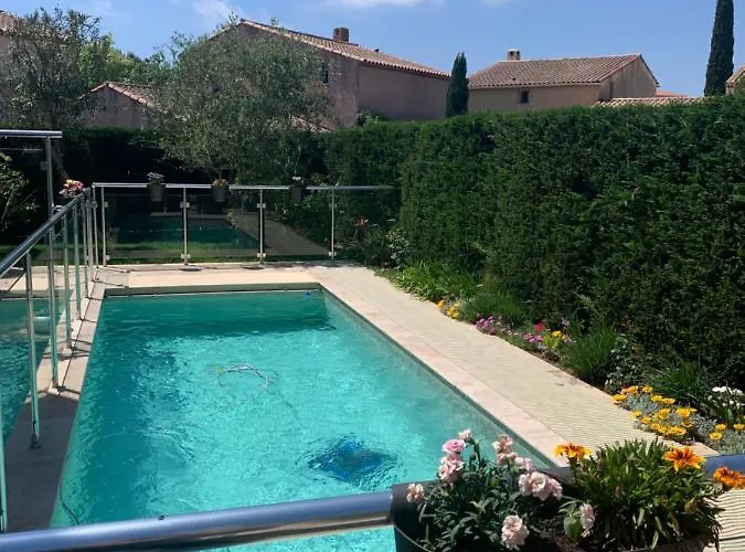 Elimia Piscine Privee & Chauffee Antibes